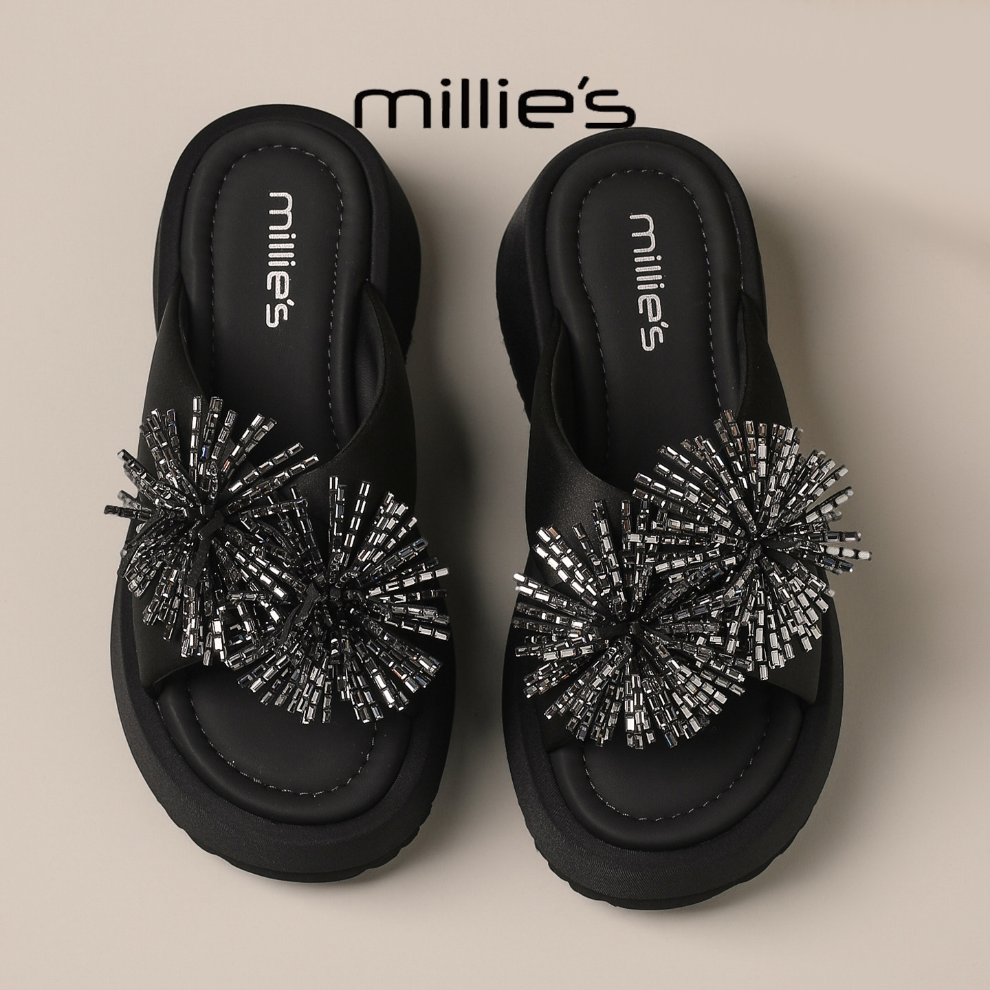 MILLIE'S/妙丽黑色水钻烟花厚底一字拖女夏季松糕凉拖鞋外穿时尚
