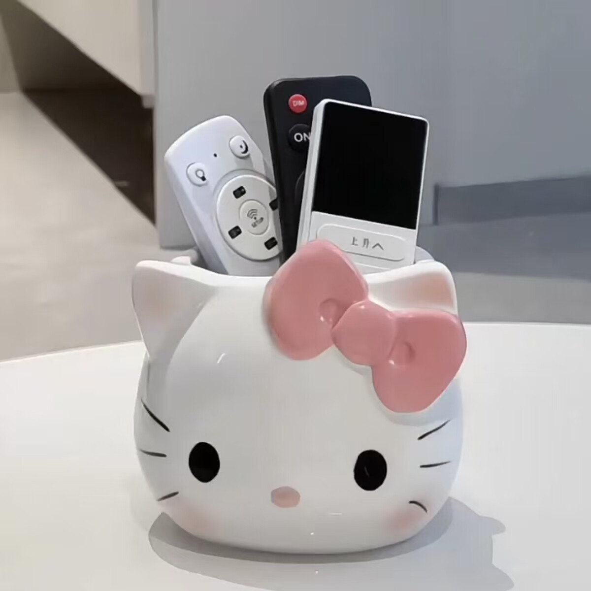 哈喽kitty遥控器收纳盒家用创意桌面高颜值摆件空调遥控器收纳筒