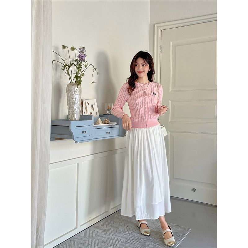 粉粉少女心/2024春季新款粉色短款开衫修身毛针织衫学院风长袖女