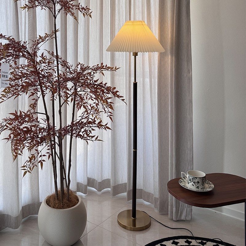 中古风落地灯客厅沙发旁边法式覆古实木氛围卧室立式台灯高级感