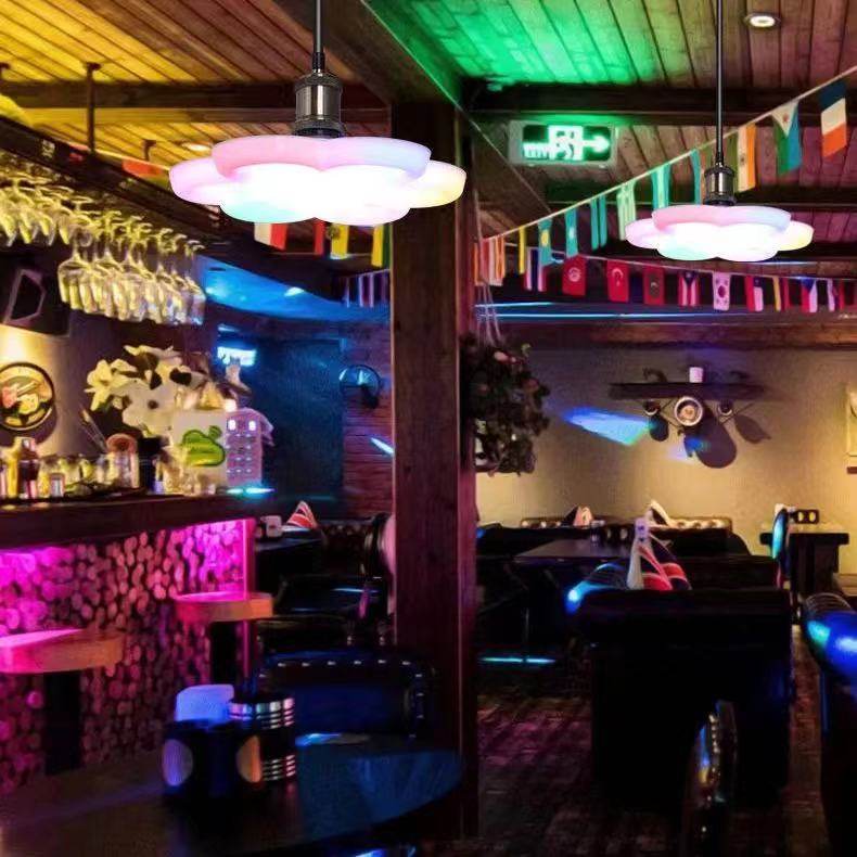 七彩色LED超亮照明飞碟灯E27螺口梅花灯儿童创意卧室吸顶灯泡家用