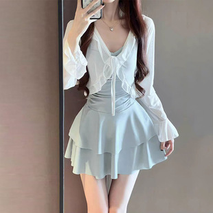 女士高颜值泳衣连体两件套装 纯色保守显瘦少女甜美遮肉遮肚温泉装