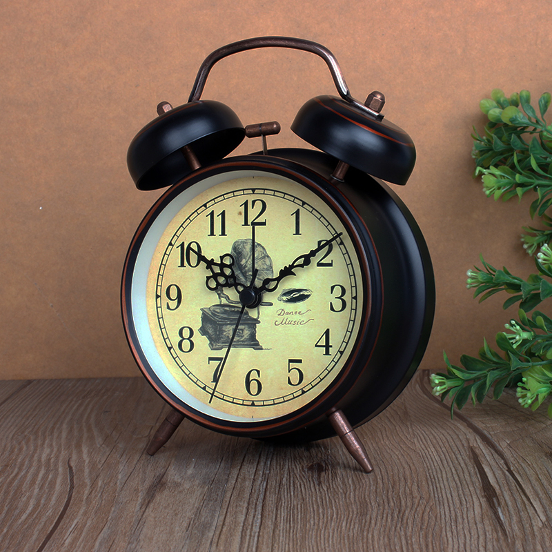 欧式复古怀旧静音学生金属闹钟卧室床头摆件打铃夜视灯电池闹钟表