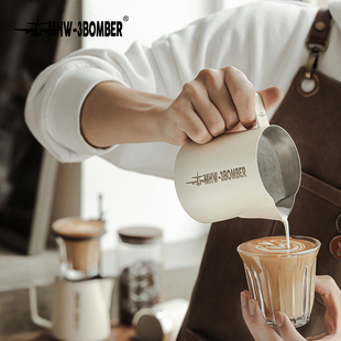 压纹尖嘴咖啡拉花杯 打奶缸奶泡杯 MHW 3BOMBER轰炸机专业拉花缸