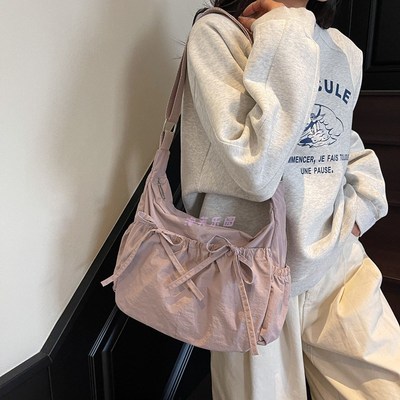 韩国大容量托特包2025新款IU金冬天同款运动少女芭蕾风单肩斜挎包