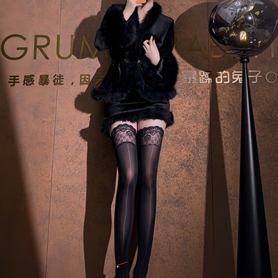 暴躁的兔子「花枝」升级手感体验性感马油长筒袜孔雀翎蕾丝袜高个