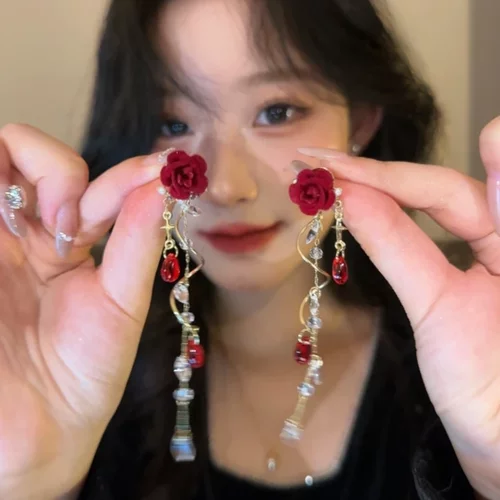 MAMAMOO铜合金耳饰秋冬气质流苏