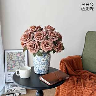 新款直销7头复古玫瑰花仿真花把束角玫瑰卡布奇诺玫瑰花玫红色婚