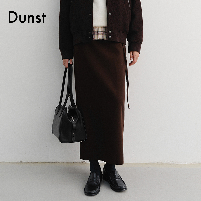 Dunst【允仔同款】2025冬新品女士束腰带装饰直筒长裙UDSK5D235