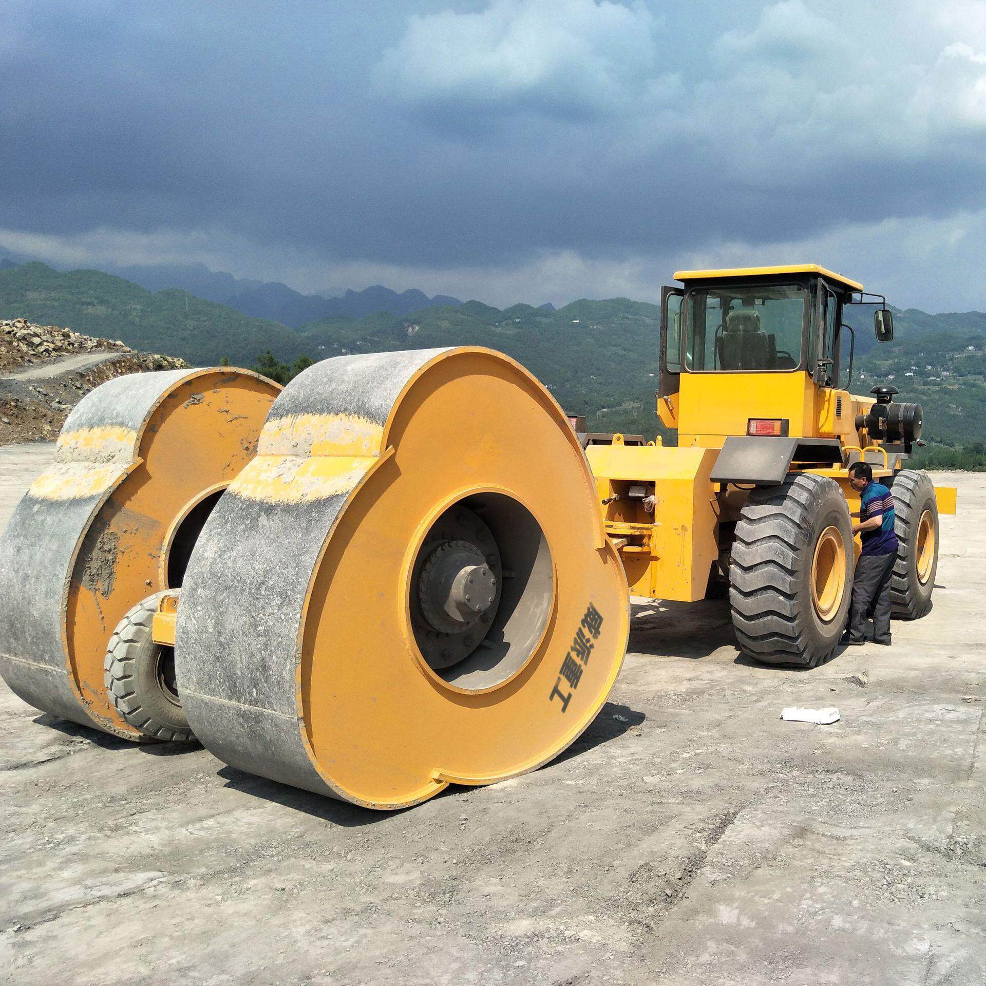 装载机带的冲击碾压机 路基地基压实设备 冲击压路机 冲击碾压机