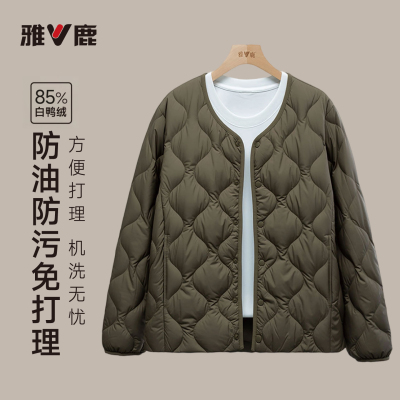 黑色轻便2025冬季男士保暖百搭