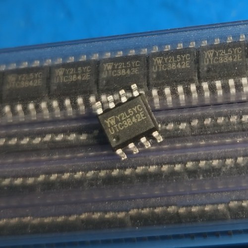 原装正品 UTC3842E 贴片 SOP-8 电源驱动芯片 可替代UC3842D 集成
