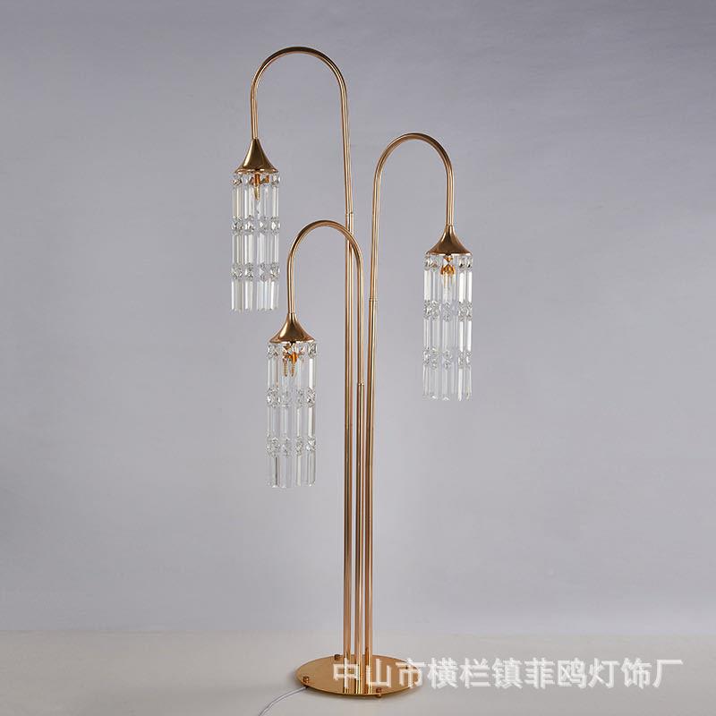 庆ACR厂家直供新款婚3头尖泡水晶冰条路引婚简约时尚礼堂T台装饰