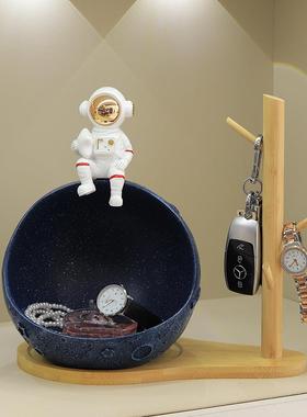 直销新款宇航员太空人玄关钥匙收纳摆件家居客厅电视柜轻奢茶几餐