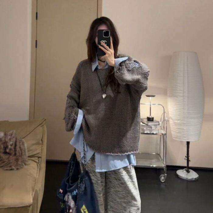 初秋穿搭一整套装韩版复古宽松镂空破洞针织衫套头毛衣女蓝色衬衫