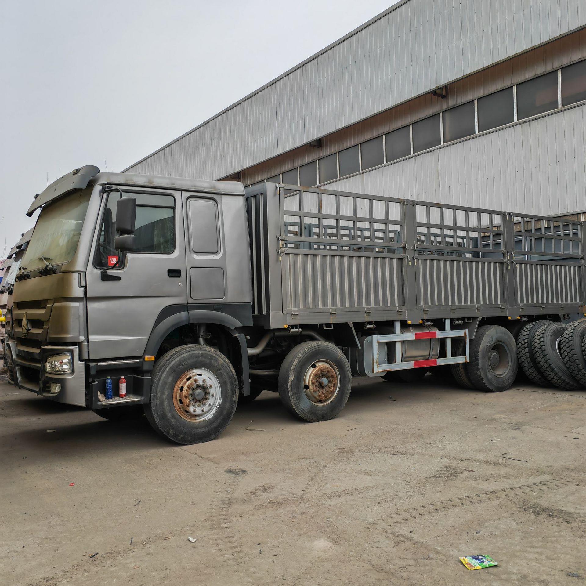 国三大泵 栏板加栅栏运输车 精品车况豪沃自卸运输车 10档变速箱
