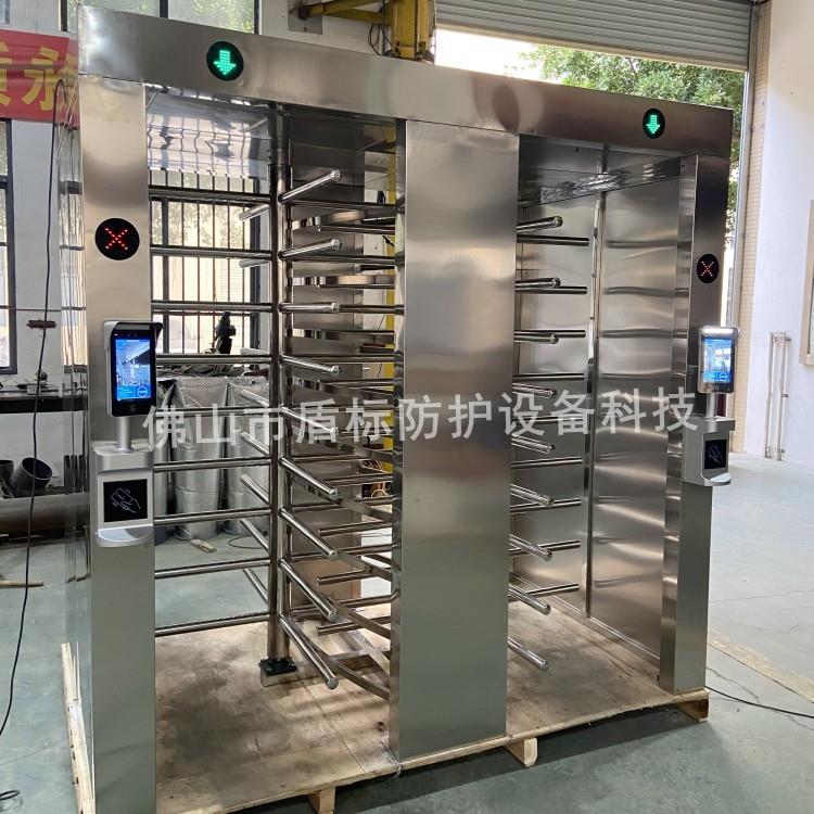 盾标防护生产全高十字旋转门全封闭智能门禁不锈钢成品栅栏道闸门