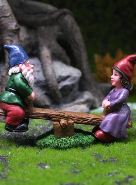 新款直销小矮人跷跷板创意花园微景观装饰品小摆件跨境圣诞侏儒树