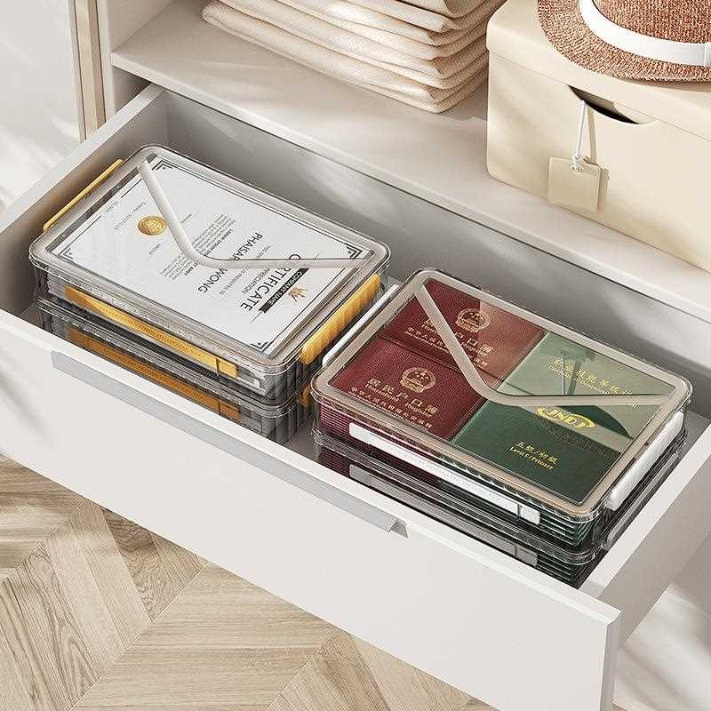 新款直销家用PET透明证件收纳盒简约塑料桌面带提手边扣储物抽屉