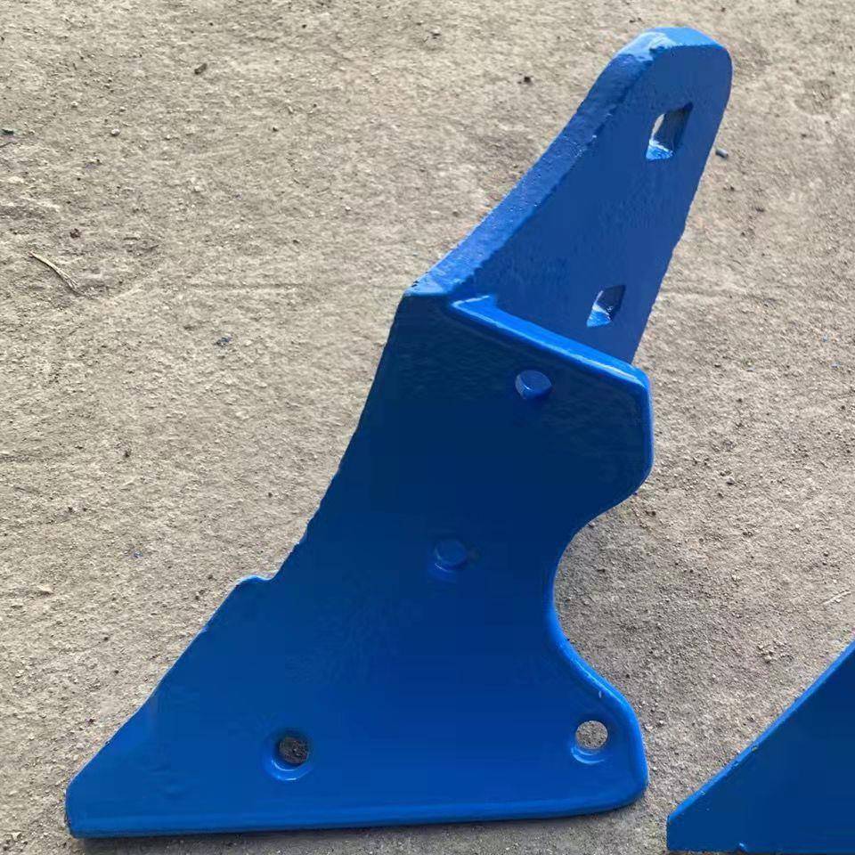 翻转犁犁托 液压翻转犁配件525/325/425/225犁托 犁底 底座 犁托