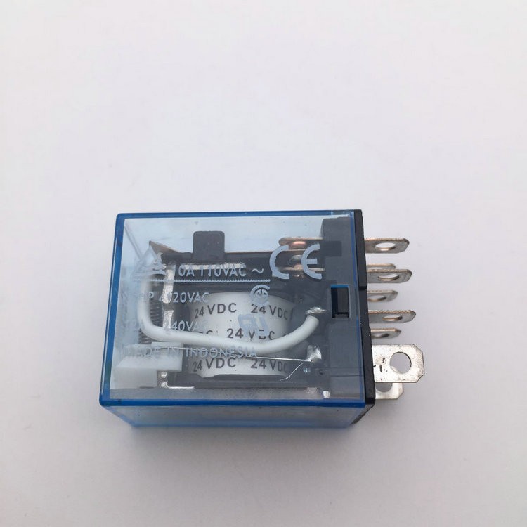 IEC255 DC12V 24V AC110V 220V 大八脚中间继电器10A底座