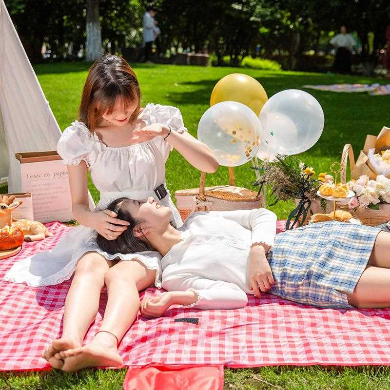 直销新款户外折叠野餐垫600D牛津布便捷防潮垫防水野餐布郊游春游