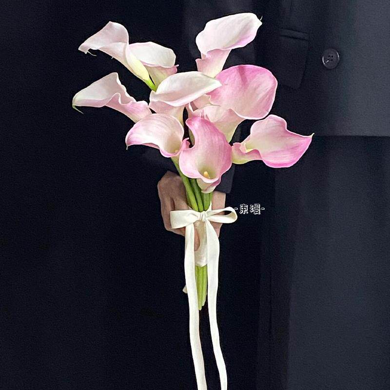 ins马蹄莲彷真手捧花diy材料订婚送闺蜜朋友婚礼装饰婚庆拍摄