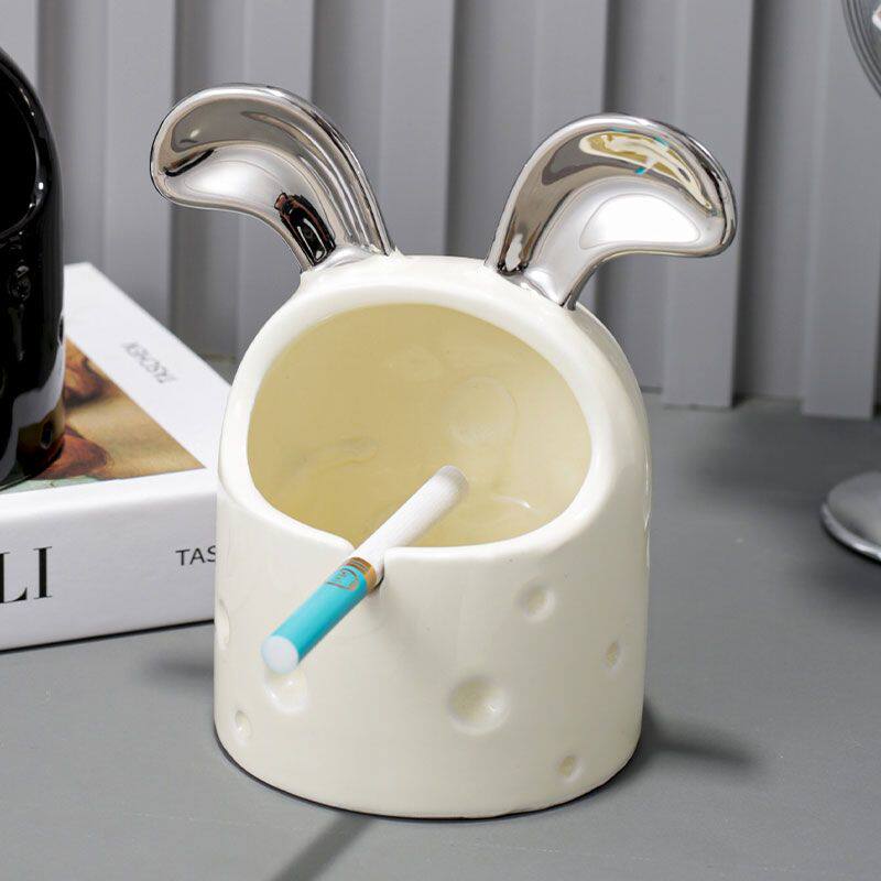 可爱奶油风兔子烟灰缸简约新款陶瓷客厅桌面防风防灰奶酪个性烟缸