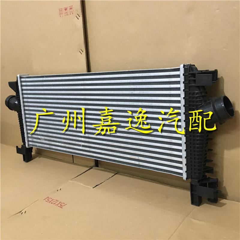 适用于汽车10-16年英朗1.6T中冷器涡轮增压冷却器散热器小水箱