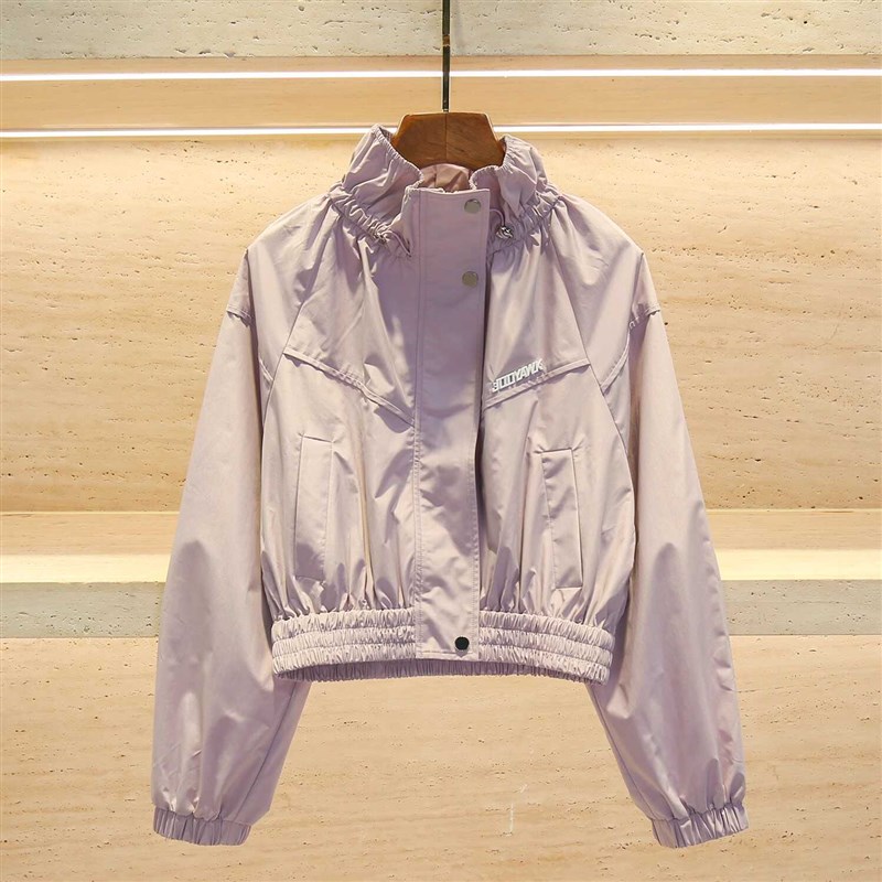 2024户外春装搭配一整套时尚紫色高领收腰短款外套半身裙子套装女