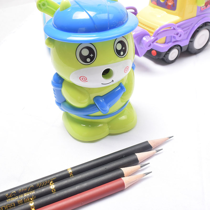 包邮学生用手摇式卷笔刀刨笔器卡通造型铅笔刀削笔器削笔机文具