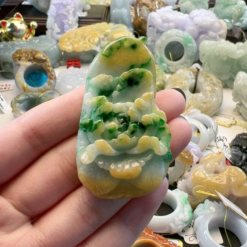 送证书 天然翡翠缅料A货黄加绿牡丹花吊坠