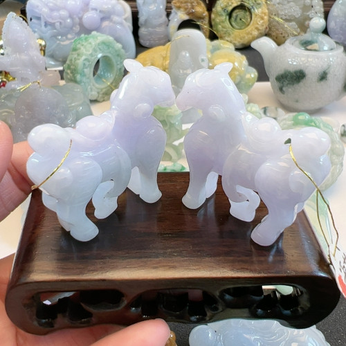 送证书天然翡翠A货冰紫马上到有钱