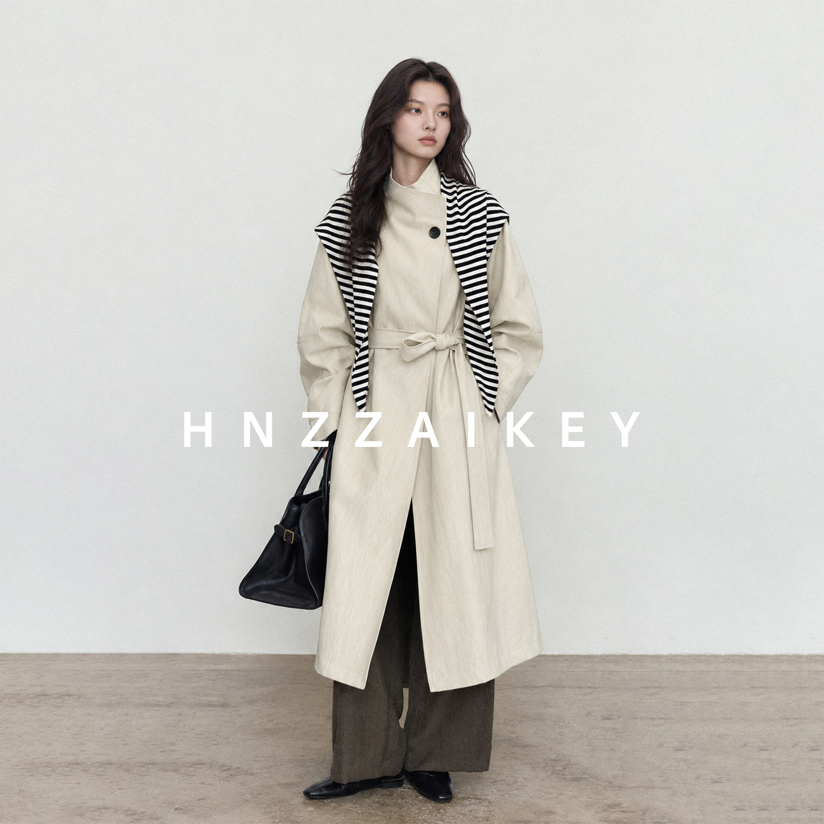 HNZZAIKEY/高级感一粒扣立领宽松大衣秋季中长款风衣外套EC3712