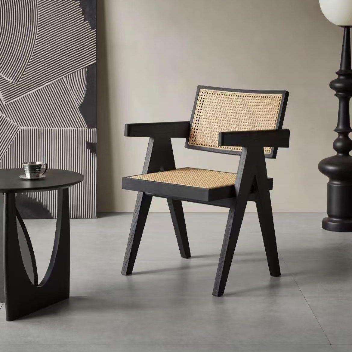 中古轻奢带扶手设计师家用皮革靠背椅餐椅复古简约不锈钢餐厅椅子