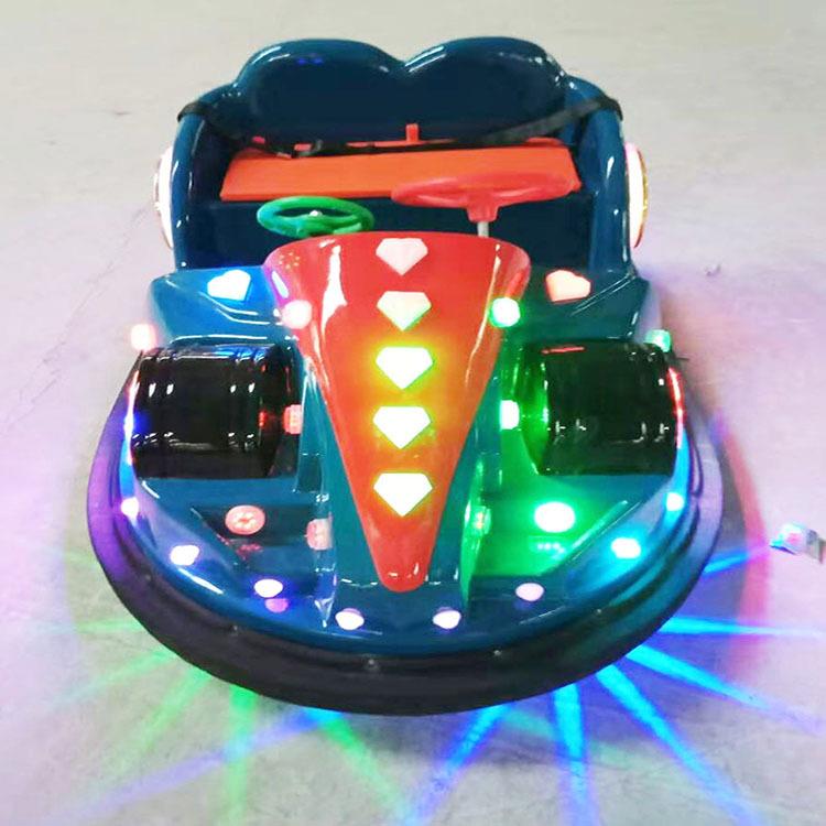 电瓶碰碰车双人电动广场摆摊儿童亲子生意车公园游乐设备厂家