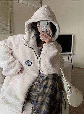 秋冬季羊羔毛连帽外套女情侣百搭加绒加厚白色开衫宽松大码棉服女
