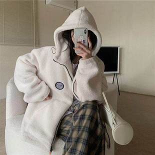 秋冬季羊羔毛连帽外套女情侣百搭加绒加厚白色开衫宽松大码棉服女