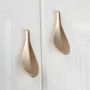 创意个性枇杷树叶衣柜门金色拉手轻奢北欧黑色实心抽屉柜子把手