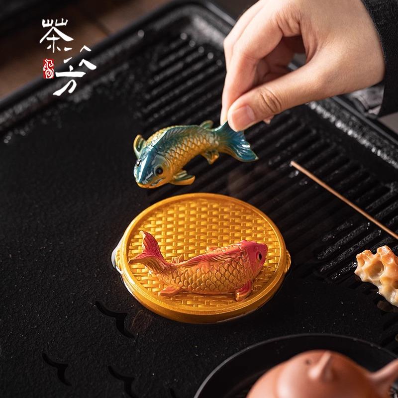 变色茶宠扭转乾坤摆件可养一对锦鲤鱼茶玩茶桌吉祥物装饰品礼盒装