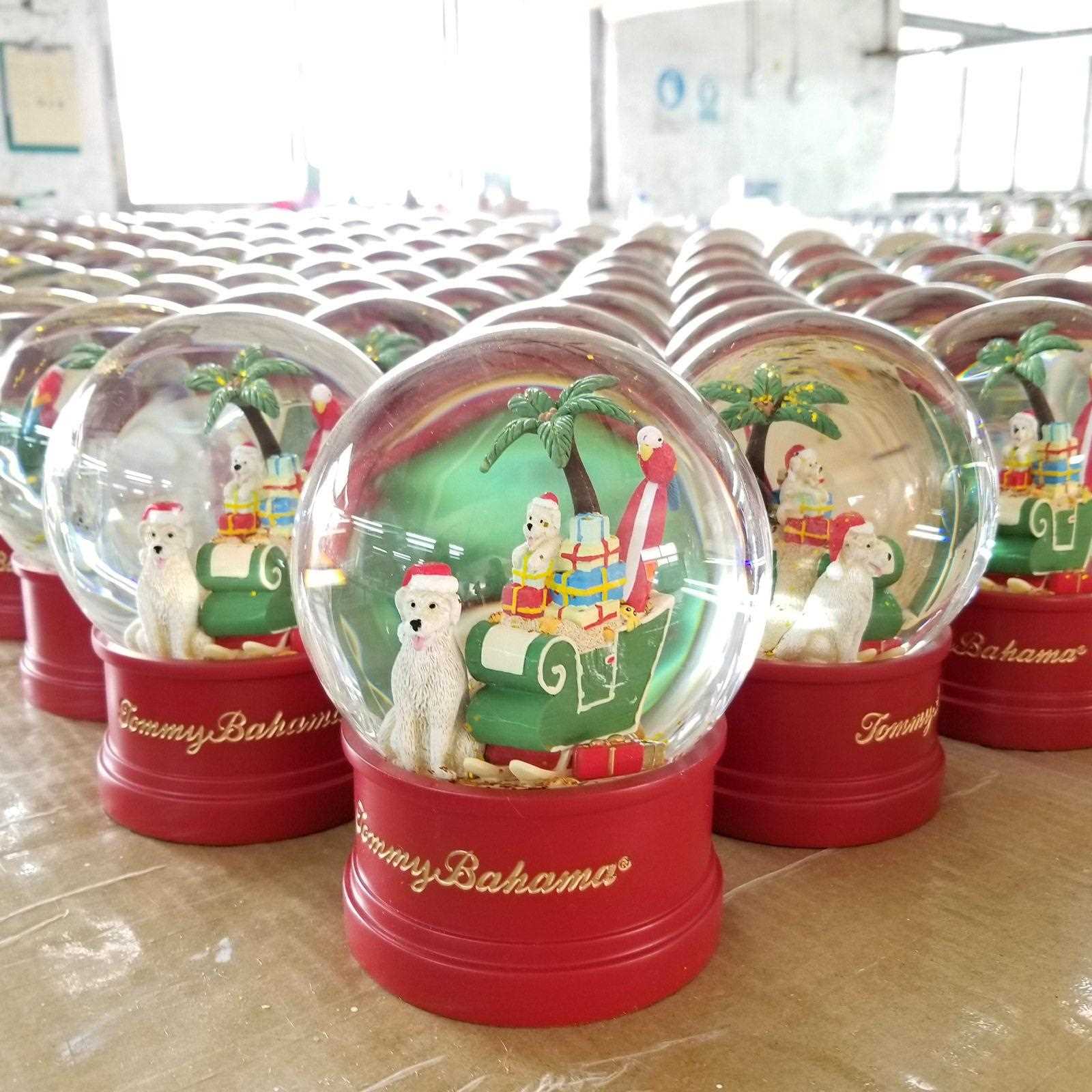 新款直销定制雪花球水晶球树脂建筑风灯八音盒工艺品城堡摆件音乐