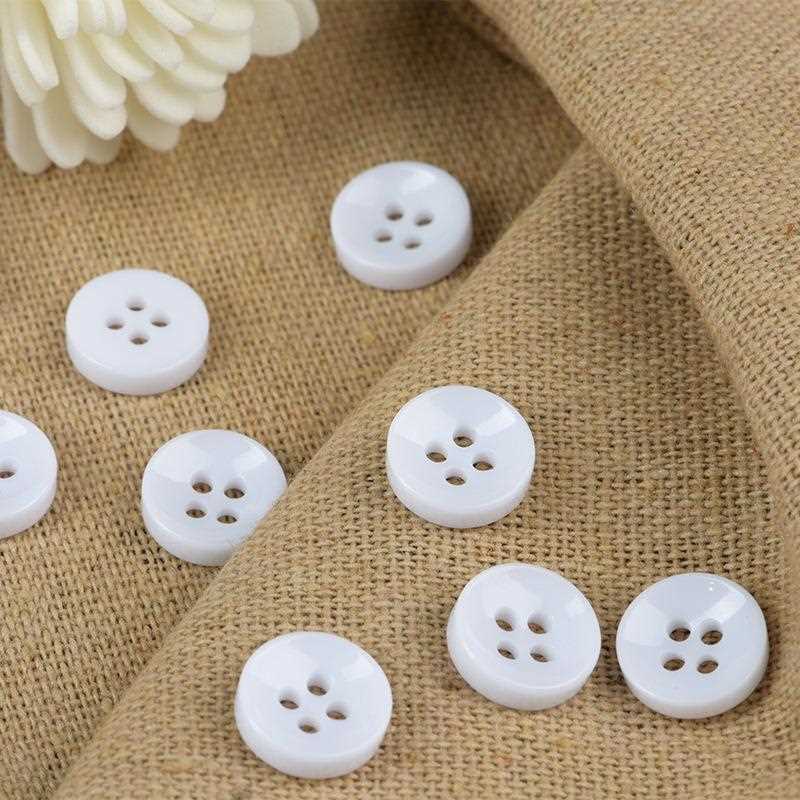 直销新款树脂纽扣四眼黑白纯色衬衣领口袖扣内窝心平底碗形T恤衫