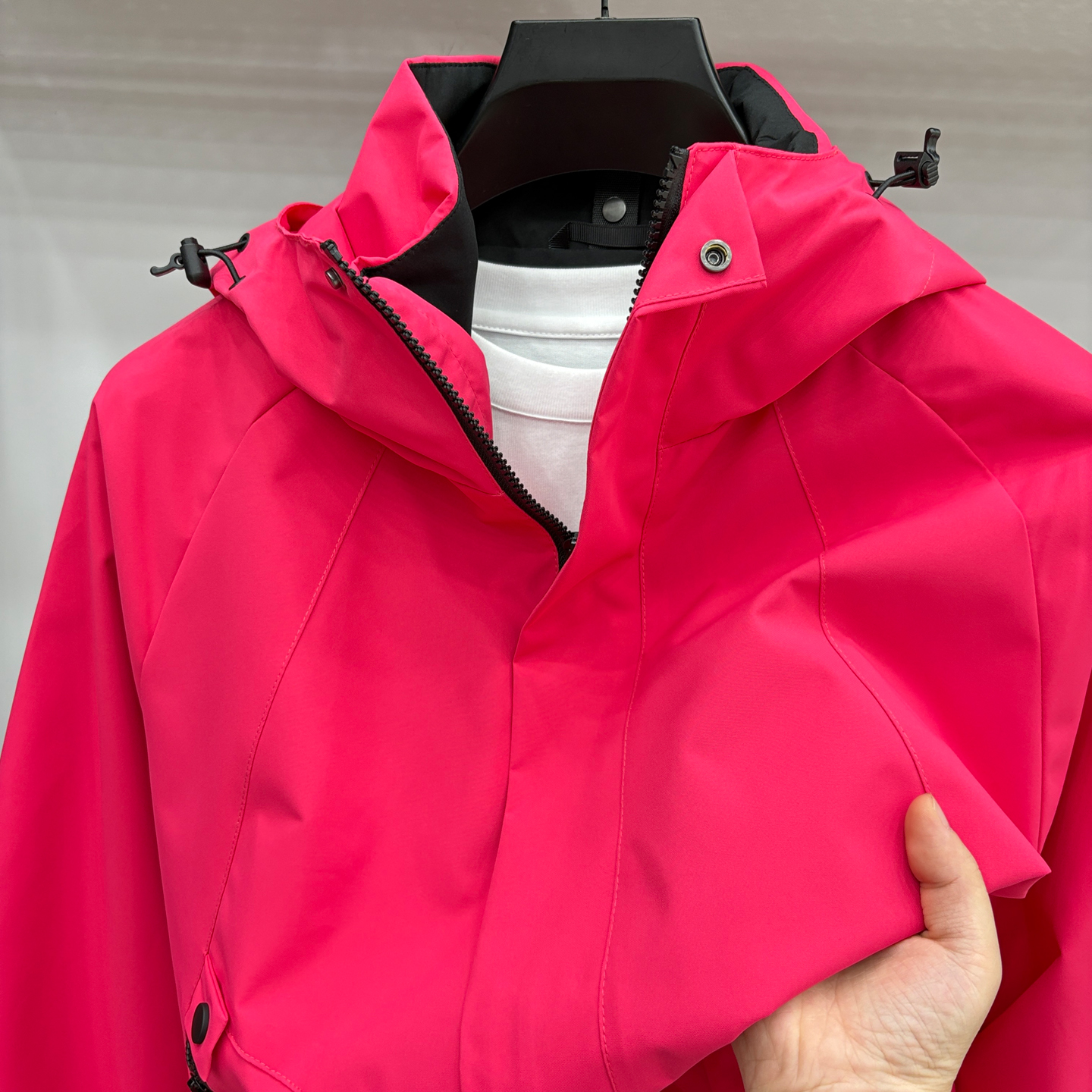 奥莱品牌冲锋衣男女同款2025新款秋季户外防风防水登山服外套夹克