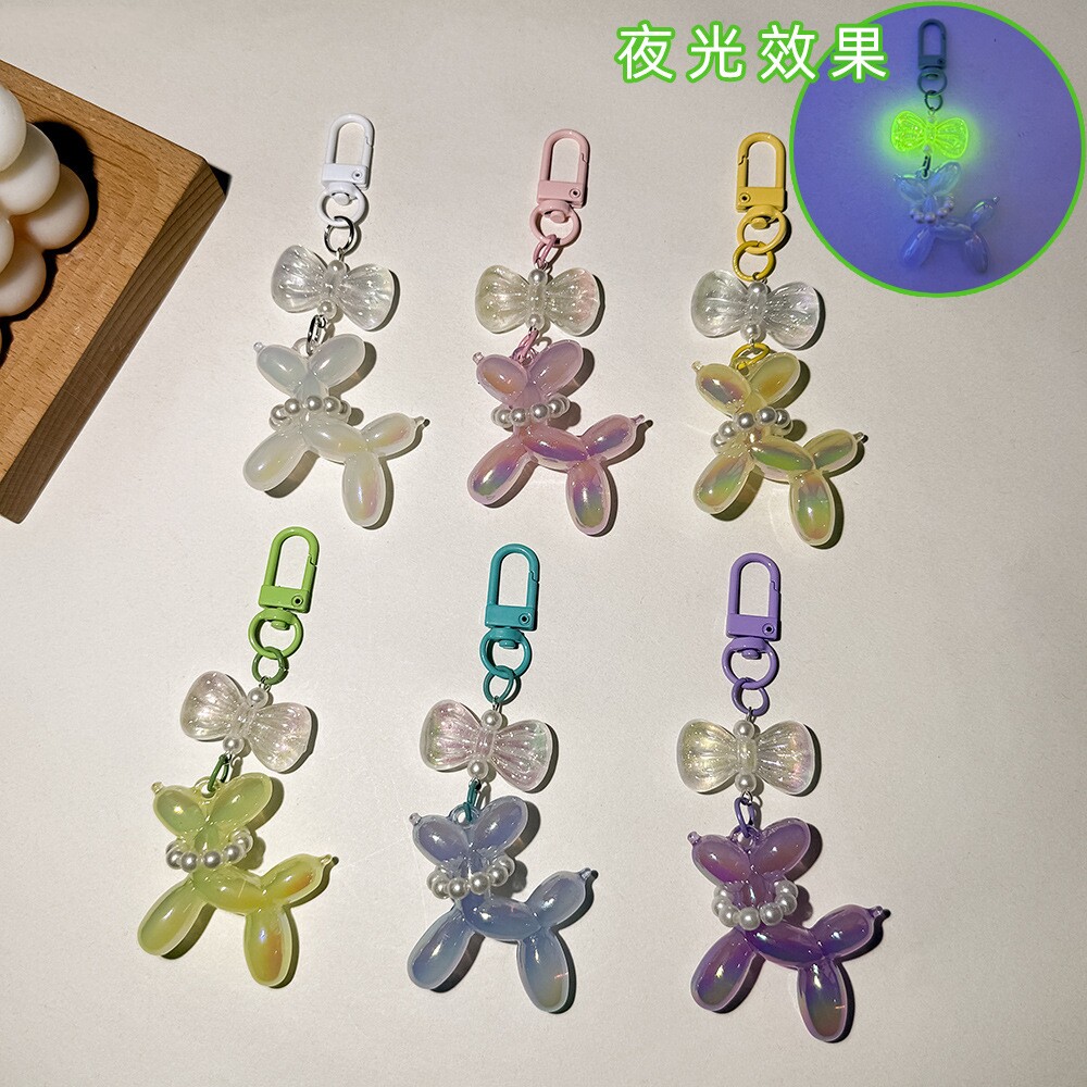果冻镀uv炫彩亚克力气球狗钥匙扣