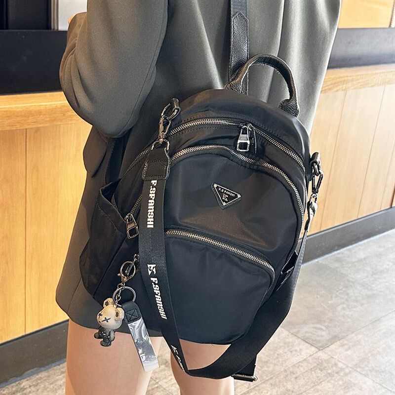 2025新款旅行轻便双肩包女防水大容量牛津布背包高级感美式风书包