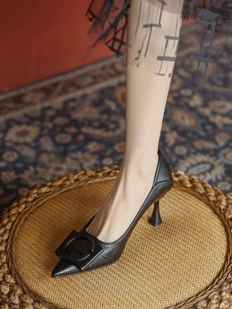 黑色真皮女性夏季高跟鞋2025新软皮革细高跟鞋尖头鞋，不累的脚专