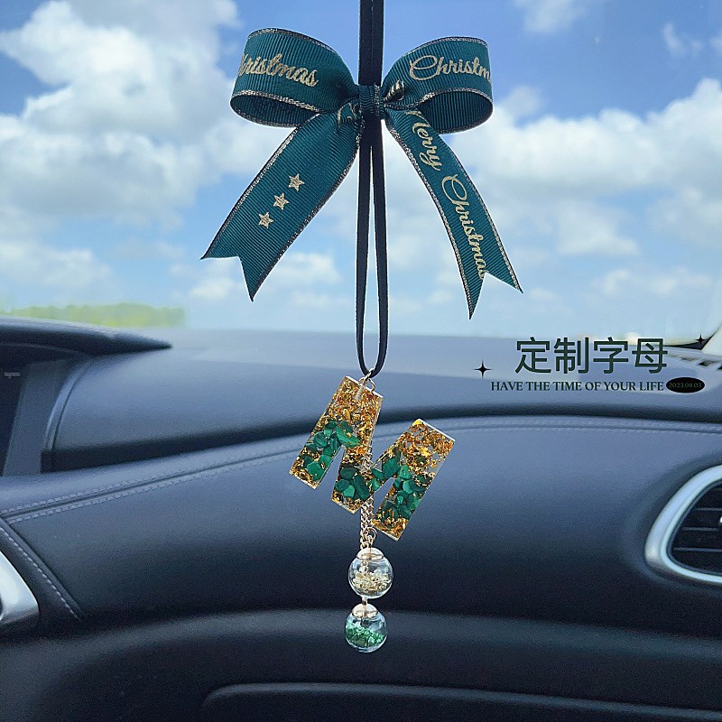 汽车后视镜车挂定制英文字母挂件高级吊坠水晶车内吊饰女轻奢挂饰