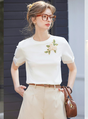 白鹿语立体花朵刺绣短袖T恤女26夏新款新国风小衫新中式圆领上衣