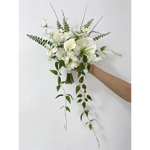 白色系仿真手捧花森系高级感领证婚纱照摄影道具影楼结婚新娘花束