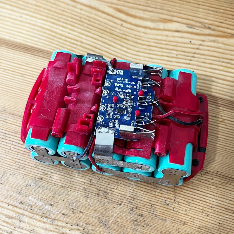 热销锂电池组维修更换18650电动工具电器户外电源平衡车充电电池